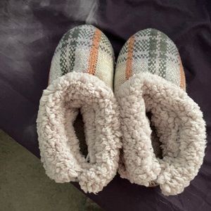 Brand new women’s Muk Luk slippers.